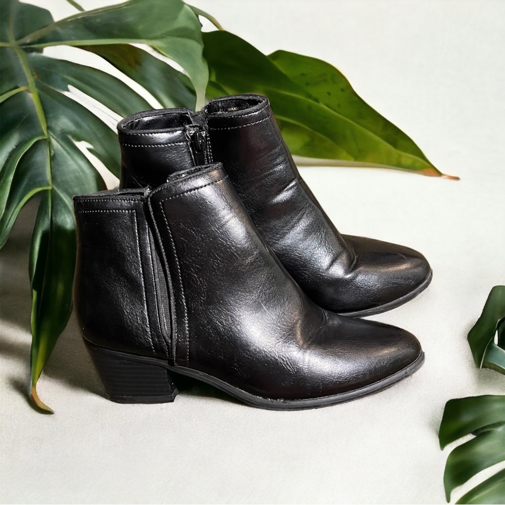 Karen Scott Black Faux Leather Ankle Boots | Size 6.5 | Zip & Block Heel